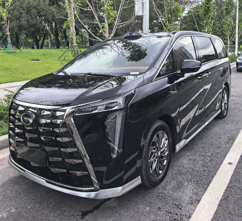 向往乾坤智驾版M8